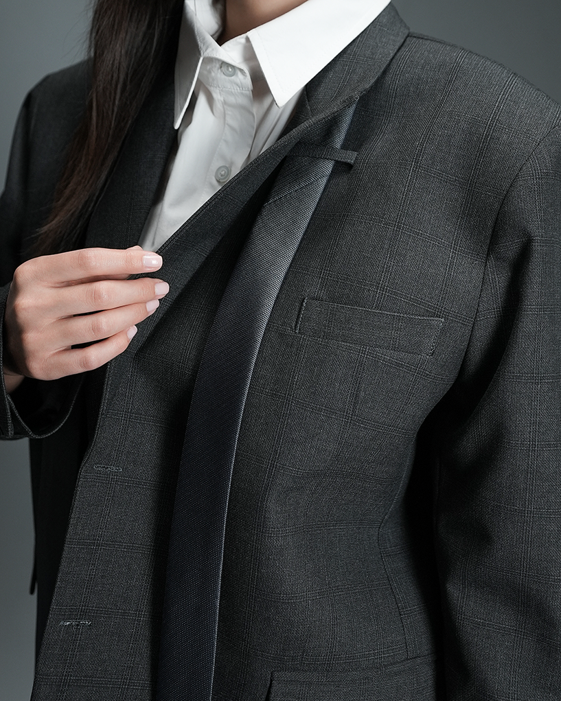 Built-in Collar Blazer with Tie